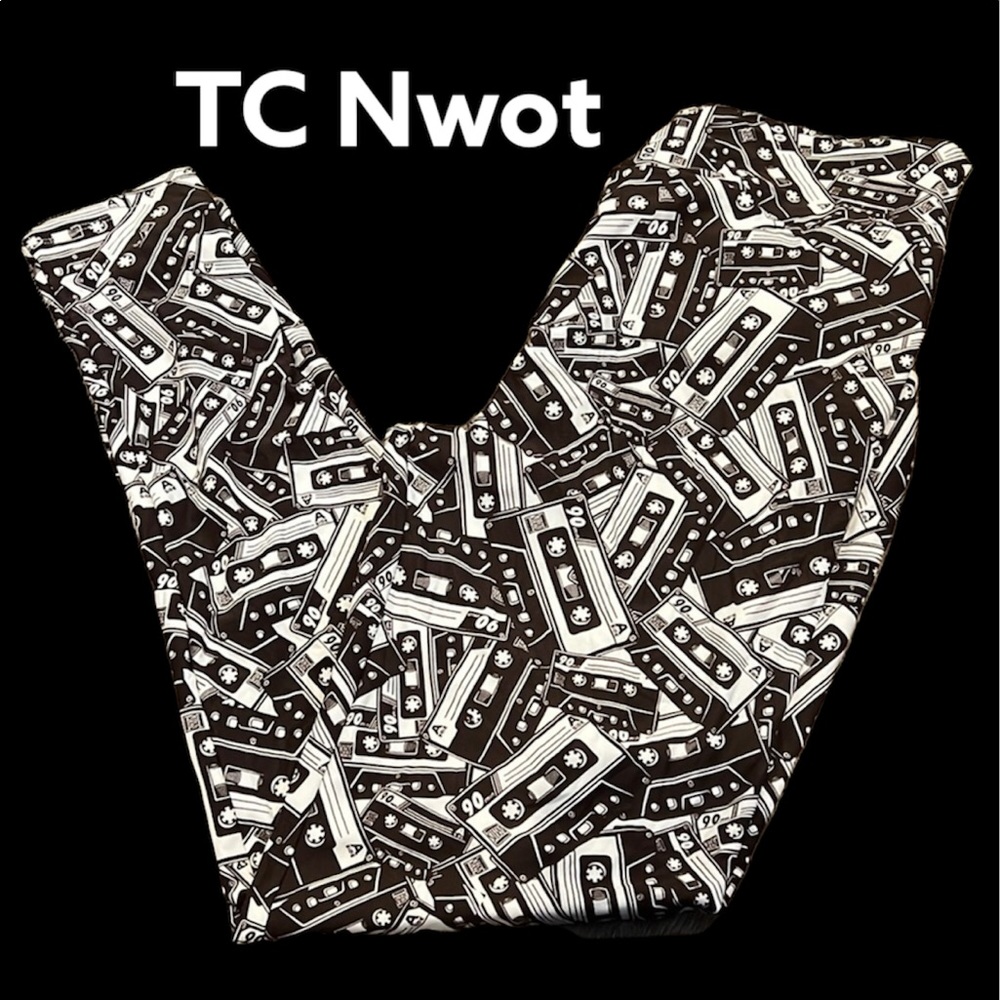 LULAROE RETRO CASSETTE TAPE 80’s LEGGINGS
